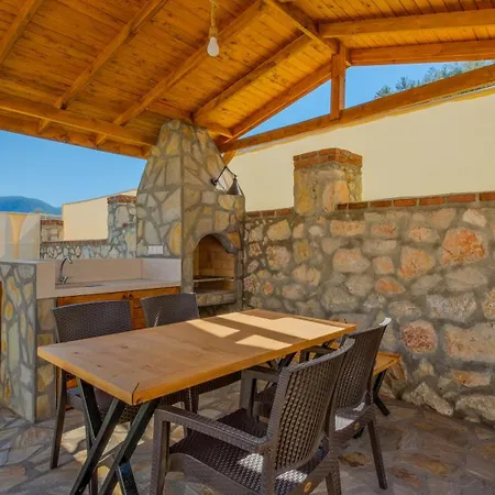 Oryap Villalari Villa *